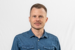 Adrian Knecht